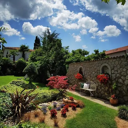 Skaline * Малинска