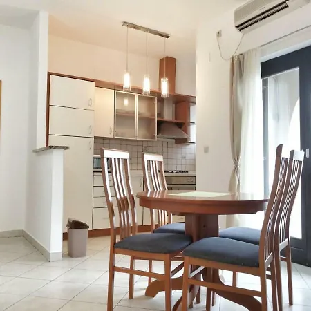 Апартаменты Skaline *