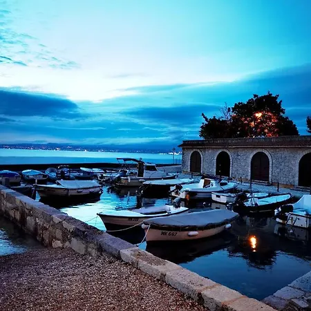 アパート Skaline